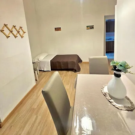 Naples Apartment *