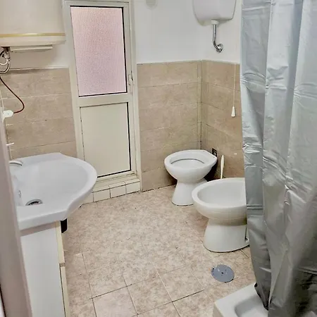 Naples Apartment * Nápoles